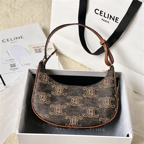 celine 520系列|众星演绎CELINE 520胶囊系列手袋 .